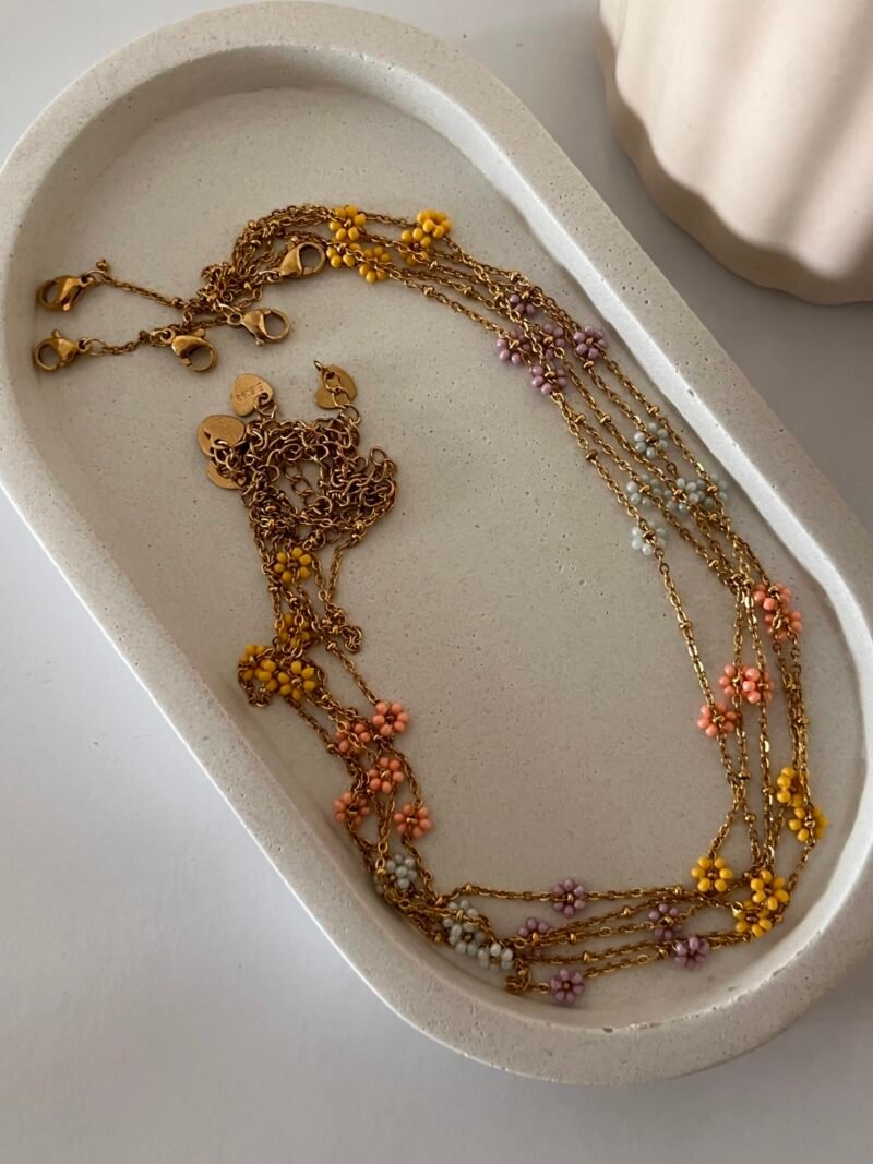 Daisy Necklace