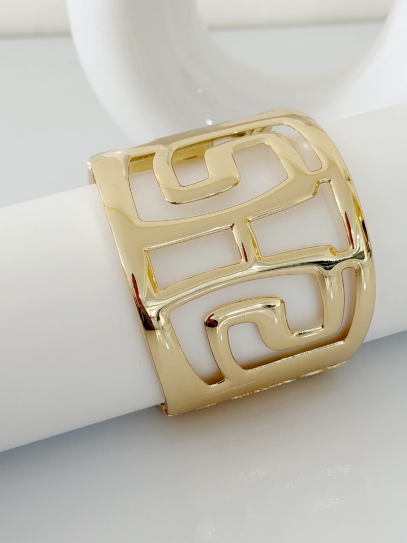 Labyrinth Cuff