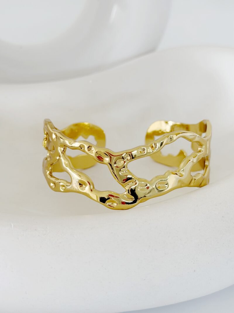 IMG_0945_SnapseedCopy Aurea Cuff